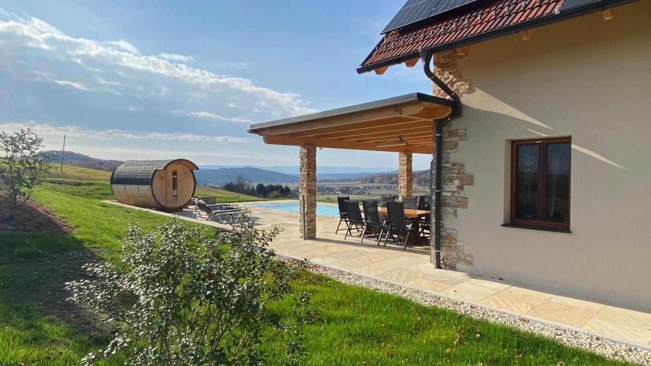 Landvilla Sinelia Premium Dietersdorf am Gnasbach Buitenkant foto